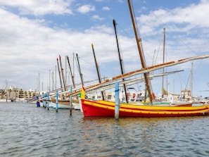 Wasser, Himmel, Wolke, Boot, Watercraft, Fahrzeug, Mast, Boote Und Boating - GerÀte Und Materialien, See, Segelboot