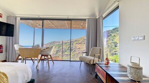 Exquisitely decorated indoor studio, a masterpiece of design and comfort, perfect for two! #bluesky #mountainview #oceanview #studio