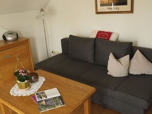 Ferienwohnung Zum Rosengarten, (Heek)-gemütliche Couch