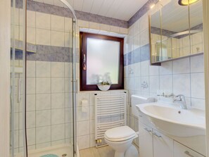 Mirror, Plumbing Fixture, Tap, Sink, Bathroom Sink, Bathroom, Purple, Interior Design, Architecture, Building