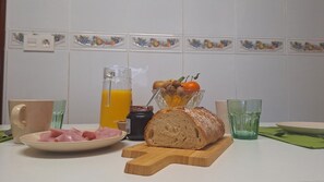 Breakfast meal