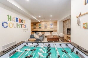 Spielezimmer