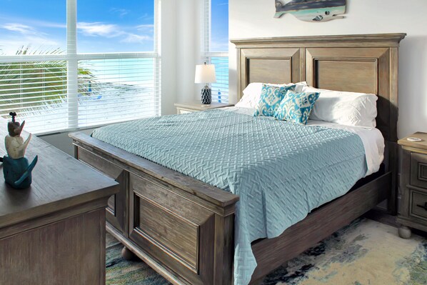 Oceanfront Primary King Suite