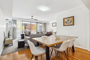 Dining Lounge