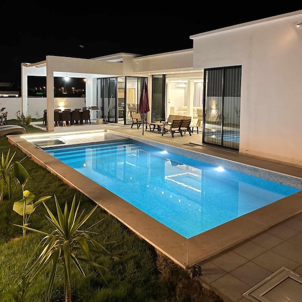 Pool