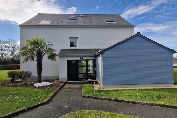 Holiday Home Exterior [summer]