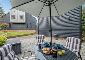 屋外ダイニングエリア