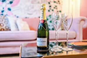 The open-plan living, kitchen and dining area benefit from a Smart TV with Netflix and plenty of space to sit down and relax in the evening.