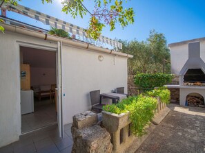 Plante, Propriété, Ciel, Bâtiment, Lot Terre, Zone Résidentielle, Façade, Immobilier, Ombre, Chalet