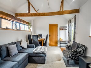 Open plan living space | The Barn, Martham