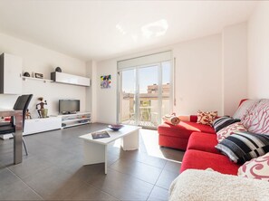 Plante, Bâtiment, Ciel, Jour, Propriété, Fenêtre, Arbre, Design Urbain, Quartier, Condominium