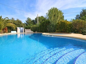 Acqua, Nube, Cielo, Pianta, Piscina, Azzurro, Blu, Albero, Paesaggio Naturale, Arecales