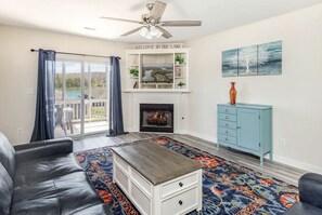 The perfect spot to enjoy the lake plus SO many free resort amenities!
