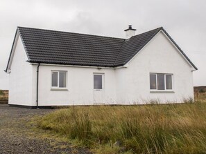 Sky, Window, Building, Plant, House, Land Lot, Cottage, Cloud, Grass