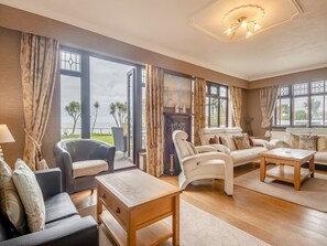 Living room | Beachside House, California, near Great Yarmouth