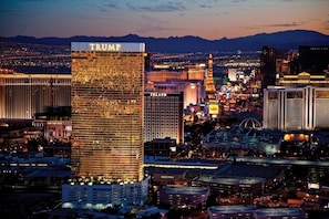 Hilton Grand Vacations Club at Trump International Hotel Las Vegas_4.jpg