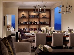 Hilton Grand Vacations Club at Trump International Hotel Las Vegas_5.jpg