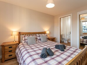 Bed, Bedroom, Furniture, Bedding, Interior Design, Bed Sheet, Wood, Flooring, Floor, Ceiling
