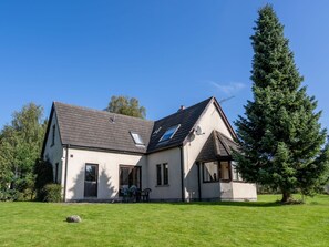 Ciel, Plante, Bâtiment, Fenêtre, Maison, Arbre, Paysage Naturel, Herbe, Lot Terre, Végétation