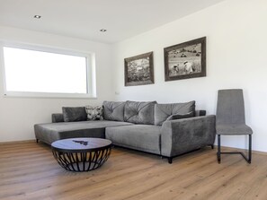 Meubles, Propriété, Cadre, Fenêtre, Bois, Canapé, Design Intérieur, Rectangle, Confort, Mur