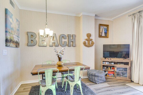 Gulf Shores Vacation Rental | 1BR | 2BA | Step-Free Access | 779 Sq Ft