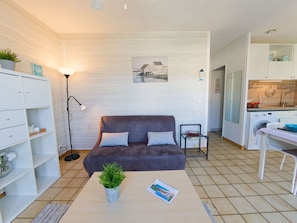 Propriété, Plante, Design Intérieur, Bois, Confort, Étagère, Salon, Sol, Sol, Mur
