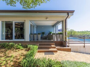 Plant, Property, Building, Window, Shade, Sky, Wood, Interior Design, Porch, Grass