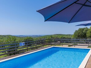 Water, Sky, Plant, Building, Property, Swimming Pool, Blue, Azure, Umbrella, Shade