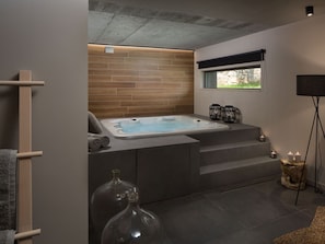 Möbel, Eigentum, Pflanze, Komfort, Textil, Holz, Interior Design, Cabinetry, Zimmerpflanze, Flooring