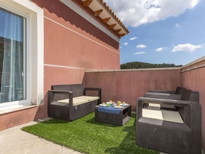 Möbel, Zuhause, Gartenmöbel, Holzbeize, Stuhl, Terrasse, Balkon, Hartholz, Zimmerpflanze, Outdoor Struktur