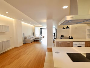 Meubles, Bois, Bâtiment, Design Intérieur, Sol, Cabinetry, Sol, Salon, Salle, Mur