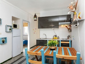 Meubles, Design Intérieur, Sol, Sol, Bois, Principaux Appliance, Pièce, Plafond, Cuisine, Appareil De Cuisine