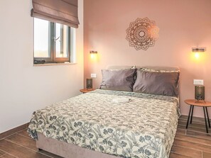 Möbel, Eigentum, Gebäude, Fenster, Komfort, Holz, Textil, Beleuchtung, Bettrahmen, Interior Design