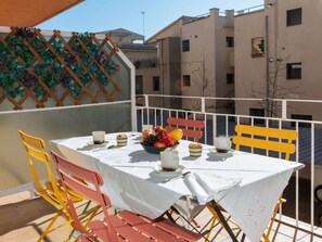 Table, Building, Property, Furniture, Sky, Chair, Window, Flowerpot, Outdoor Furniture, Outdoor Table