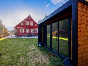 Sky, Plant, Cloud, Property, Building, Window, Tree, Wood, Architecture, Land Lot
