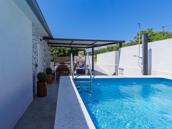 Piscine, Composite, Ombre, Mobilier De Jardin, Recours, Tuile, Plate-Forme, Eco Hôtel, Conception, Plante D'Appartement