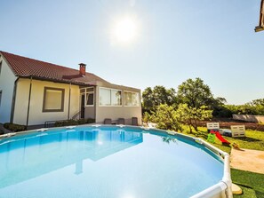 Water, Plant, Sky, Property, Swimming Pool, Azure, Nature, Building, Window, Shade