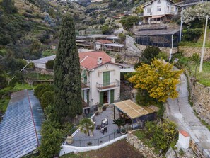 L'Eau, Ciel, Propriété, Bâtiment, Plante, Bleu, Bleu Azur, Piscine, La Nature, Arbre