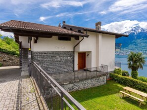 Himmel, Wolke, Pflanze, Eigentum, Gebäude, Holz, Grundstueck, Hütte, Haus, Freizeit