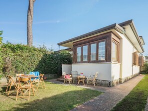 Nuage, Ciel, Meubles, Ombre, Mobilier De Jardin, Bois, Table, Balancelle, Chaise Pliante, Tableau De Plein Air