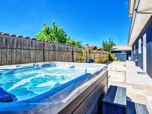 L'Eau, Ciel, Jour, Bleu, Piscine, Bleu Azur, Loisir, Bâtiment, Bois, Composite