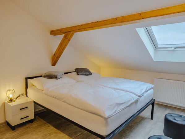 Meubles, Propriété, Blanc, Confort, Bois, Cabinetry, Bâtiment, Cadre De Lit, Design Intérieur, Sol