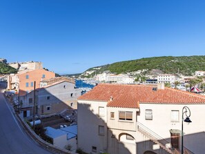 Sky, Building, Window, Azure, House, World, Neighbourhood, Urban Design, Horizon, Real Estate
