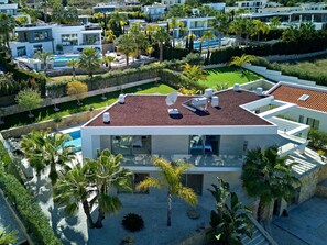 Building, Property, Plant, Window, Tree, House, Urban Design, Condominium, Neighbourhood, Residential Area