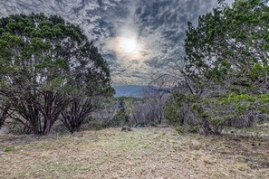 Live Oak Cottage View of Mountains