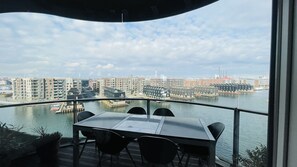 Balcony / Terrace / Patio, Building Exterior, Outdoor, Scenic View