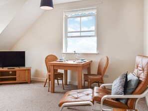 Living room/dining room | Top o’ The Brewery, Scarborough