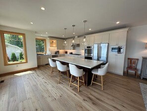 Kitchen All New with views of Lake 

