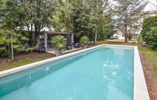 pool
