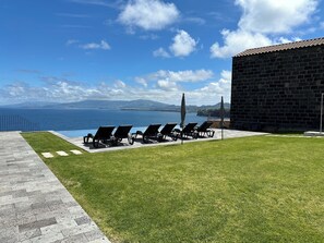 Infinitypool